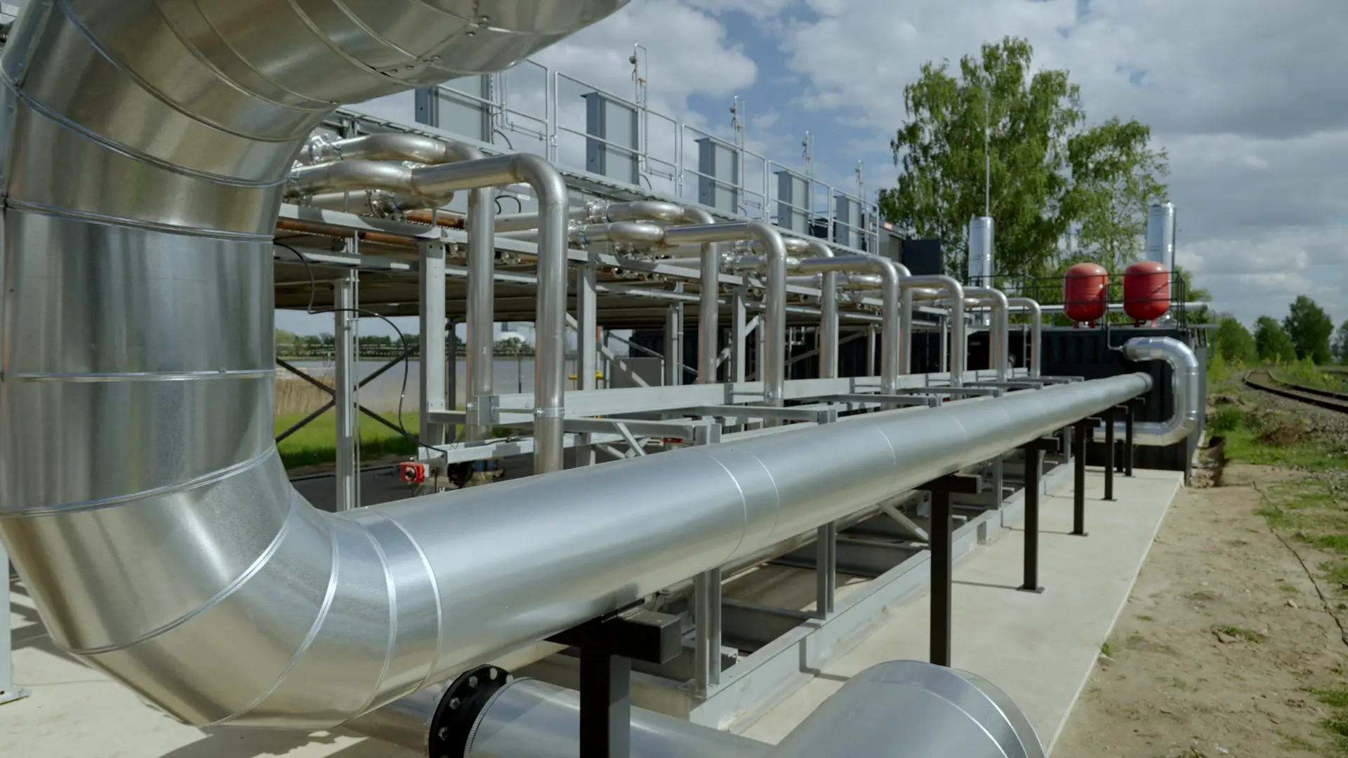 Diesel supply that supports uninterrupted day-to-day operation.